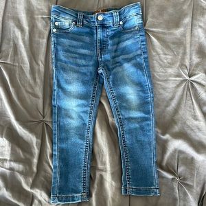 Girls 7 for All Mankind jeans